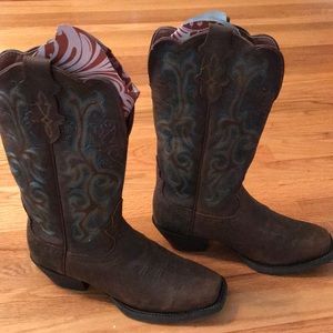 Women’s Justin Boots